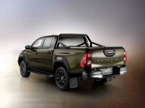 Yenilenen Toyota Hilux